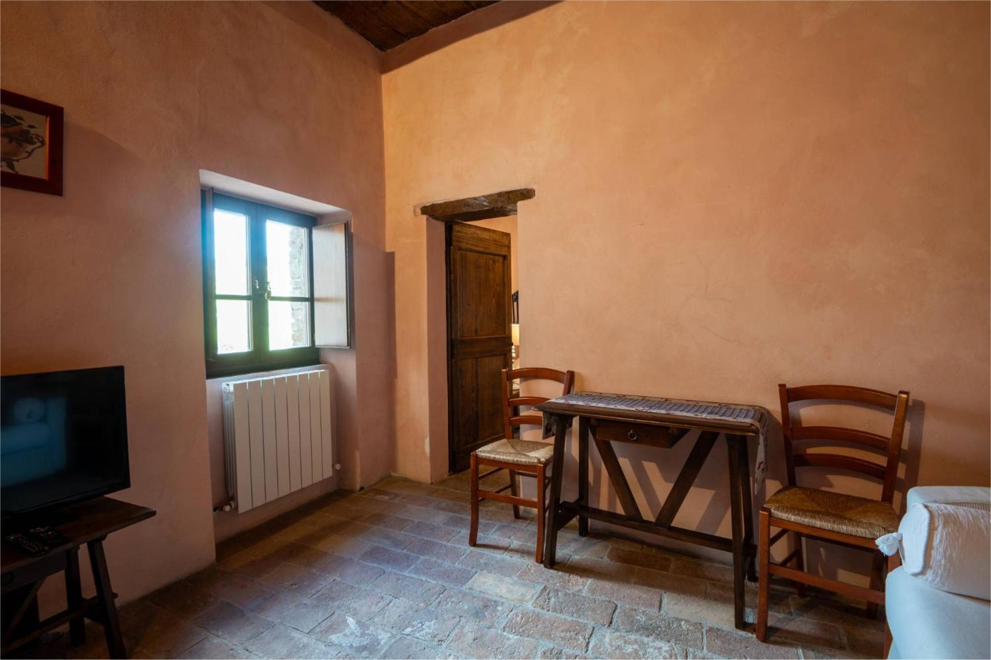 Castello Valenzino Bed & Breakfast Antognola Екстериор снимка